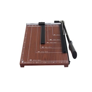 Picture of แท่นตัดกระดาษ อโรม่า (AROMA) 1512A ฐานไม้ 15x12" B4